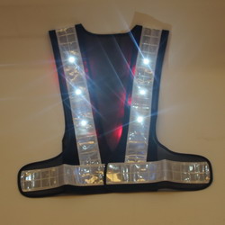 LED Safety Vest, a enssential for Runner in the Night