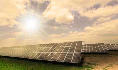 Относно компонентите за съхранение на енергия в системите за слънчево осветление и генериране на електроенергия