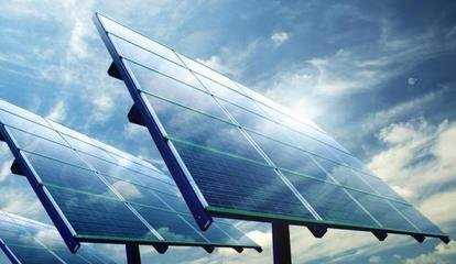 IRENA: La capacitat solar instal·lada d'Egipte pot arribar als 44 GW el 2030