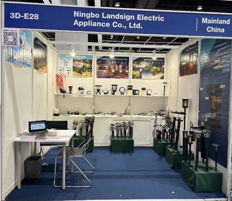 We are in Hong Kong International Lighting Fair now, welcome to visit us at 3D-E28