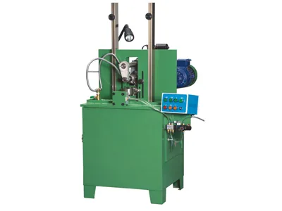 What are the key features of a high-quality grooving machine for SWG outer ring?