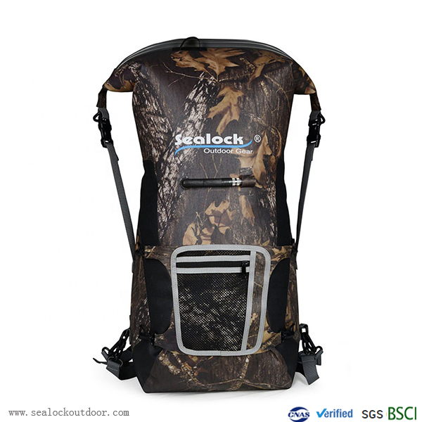 Features of waterproof backpack with airtight zipper