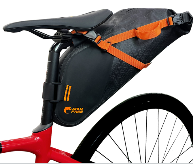 The Covenant Of Late Autumn ---Sealock Bicycle Bag