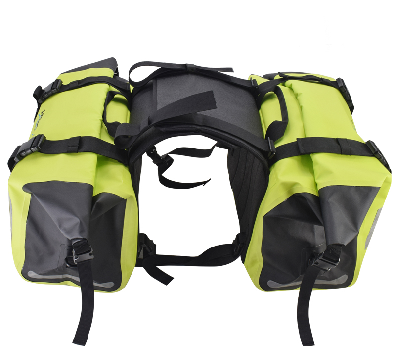 Waterproof saddle bag for motorcycle trip