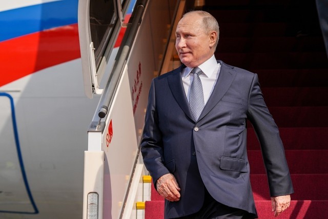 Какво мислите за посещението на руския президент Путин в Китай?