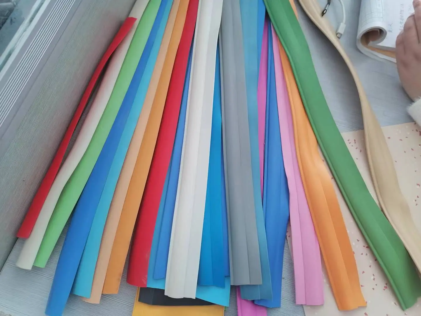 Multi-colors' PVC Skiting