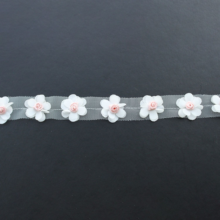 3 डी सफेद शिफॉन फूल फीता