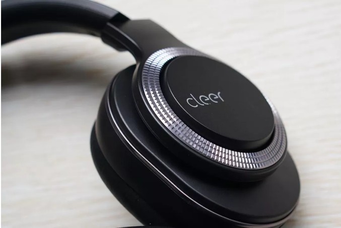 Cleer Flow noise-cancelling Bluetooth headset