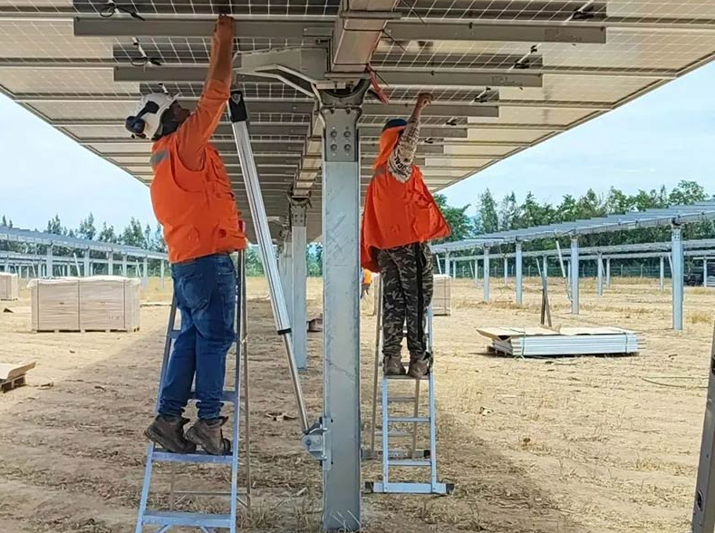 Powernice သည် ချီလီရှိ photovoltaic သရုပ်ပြပရောဂျက်များကို ခြေရာခံရန် ဆောက်လုပ်ရေးကို ကူညီပေးနေသည်။
