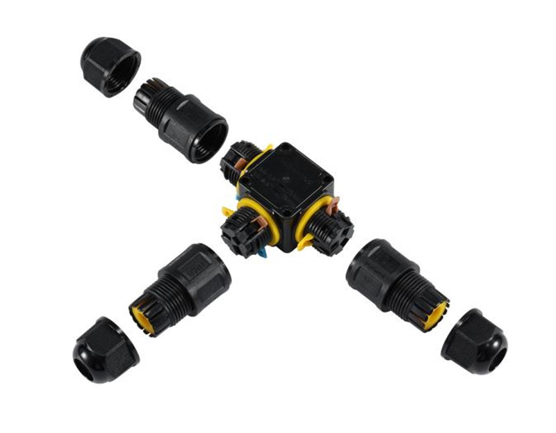 What problems have waterproof connectors solved？