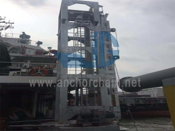 Échelle de quai en alliage d'aluminium pour navire rotatif télescopique hydraulique