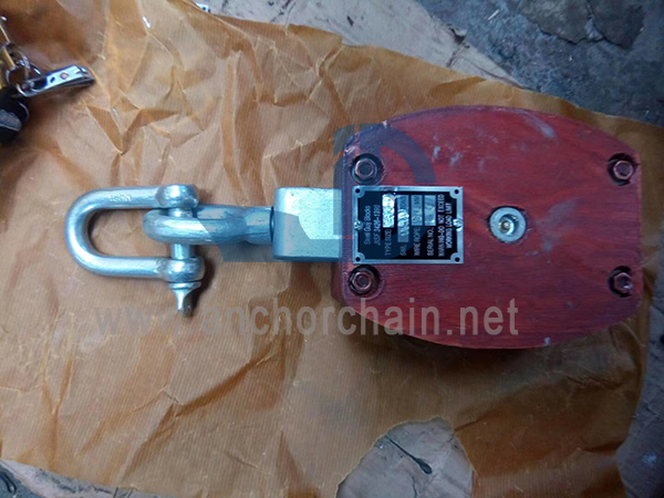 JIS F3426 Ships internal bound wooden block single with Shackle