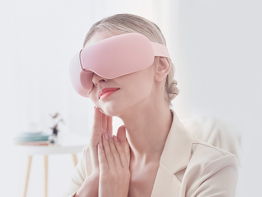 Which people are more suitable to use the intelligent eye protector?
