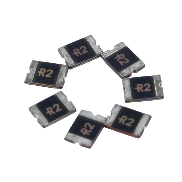 Low Resistance 1210 Surface Mounted PTC Resettable Fuse