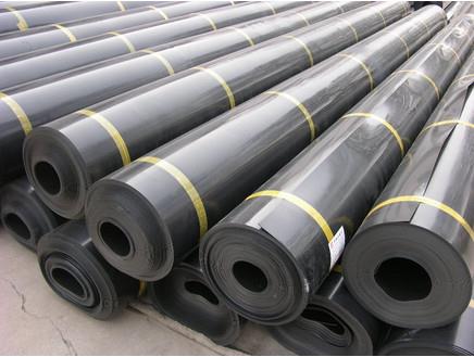 HDPE composite geomembrane has excellent physical properties