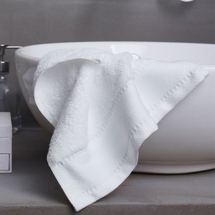 Luxury Hotel And Spa Organic 100 Percent Cotton Eco-Friendly Bath Towel