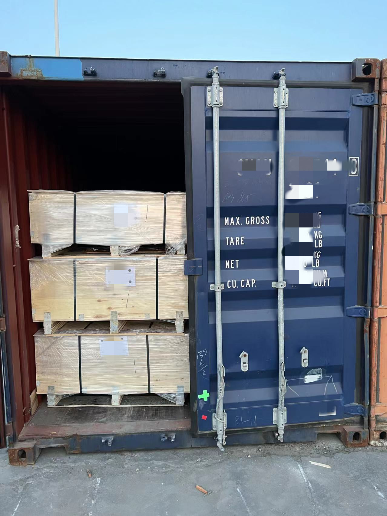 Two containers of JIS 10K Plate Flange are shipped to Malaysia!