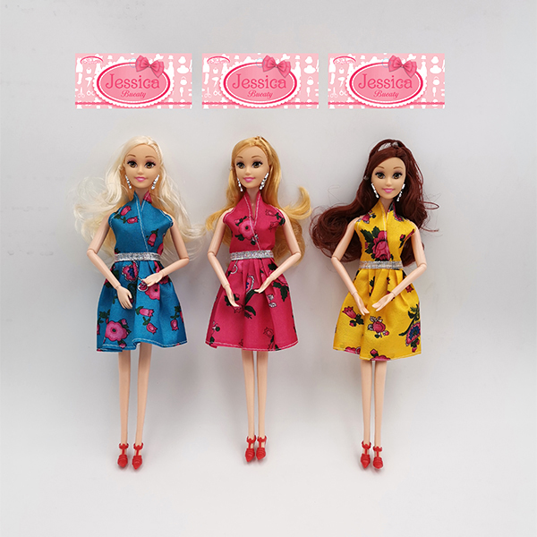 Hračky Barbie princezny vyrobené v Číně - 12 