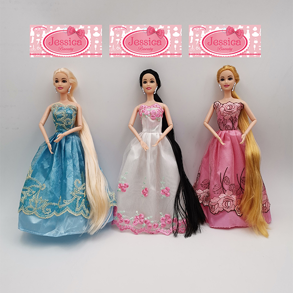 Hračky Barbie princezny vyrobené v Číně - 2