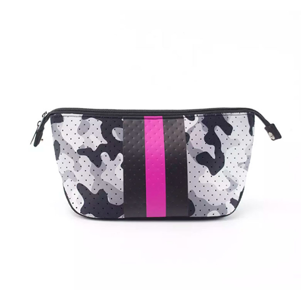 Beautiful Grained Cosmetic Bag With Metal Zipper
