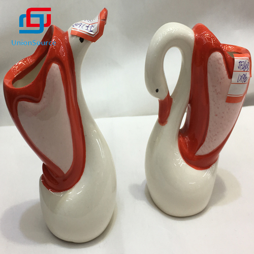 China Superior Quality Christmas Ceramics Toothpick Holder With Cute Swan Design