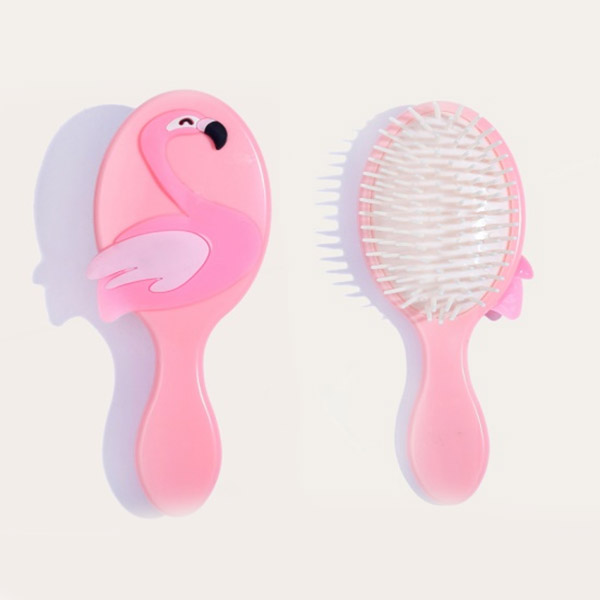 Combs Printed With Flamingos And Other Animals