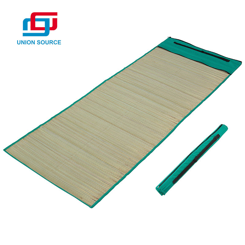 Customized Portable Lightweight Large Picnic Folding Beach Mat