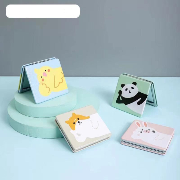 Ploché designové zrcadlo Panda
