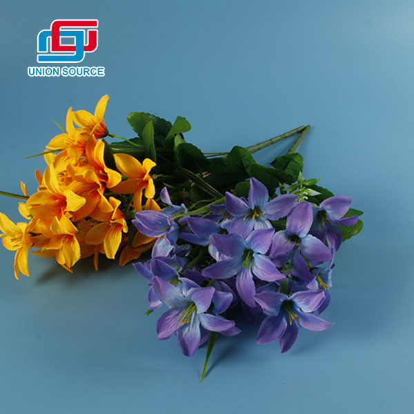 Vysoko kvalitná umelá dekoratívna kvetina, plastová kytica pre domov