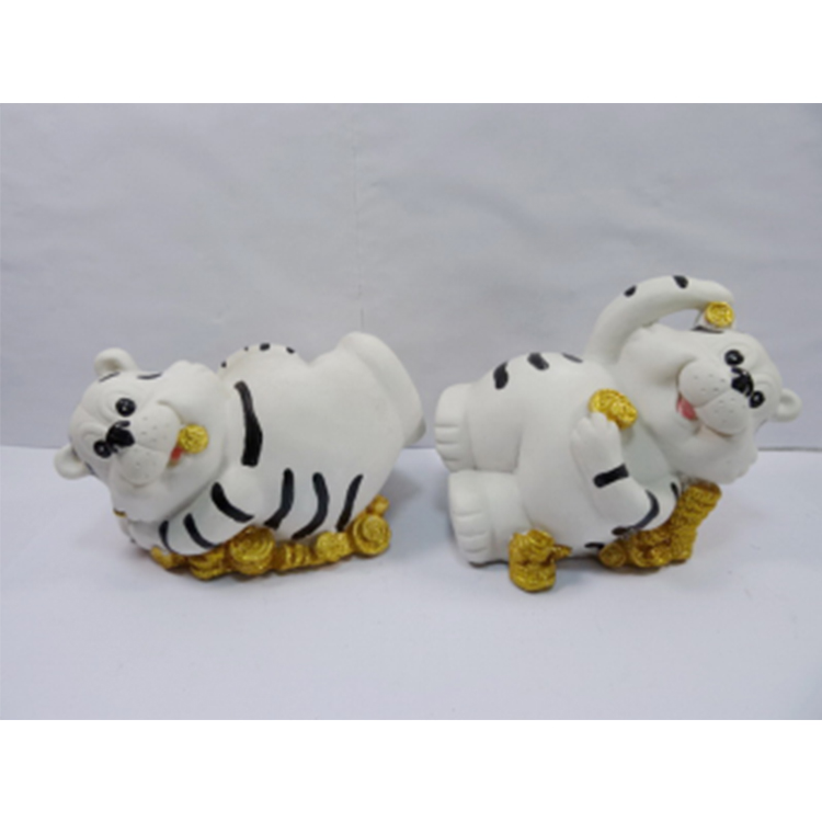 Party Decoration Christmas Resin Tiger Money Pot Indoor Ornaments