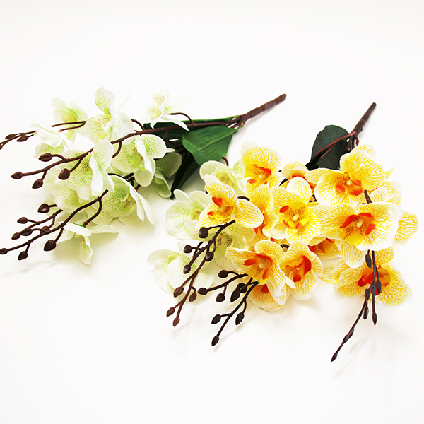 Phalaenopsis Bouquet 5 Branch With 4 Heads Flowers And 4 leaves For Decoration - 1