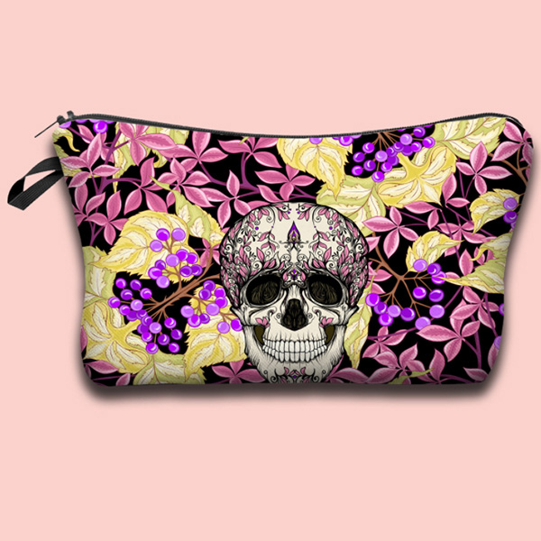 Kozmetična torbica s potiskom lobanje z vijoličnimi in rumenimi rožami