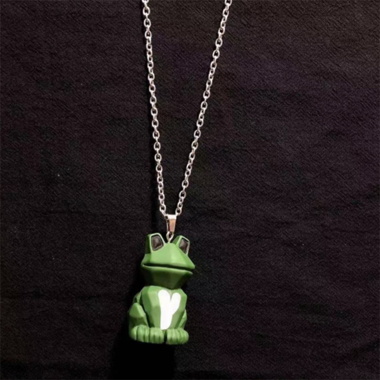 Sluggish Frog Necklace 3D