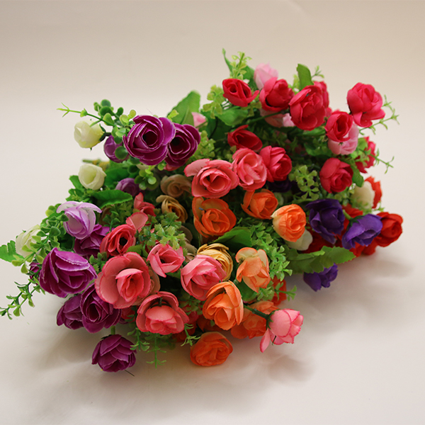 A legkeresettebb 5 fejű tea Bud Rose virágok mesterséges csokor otthoni és kerti használatra - 3