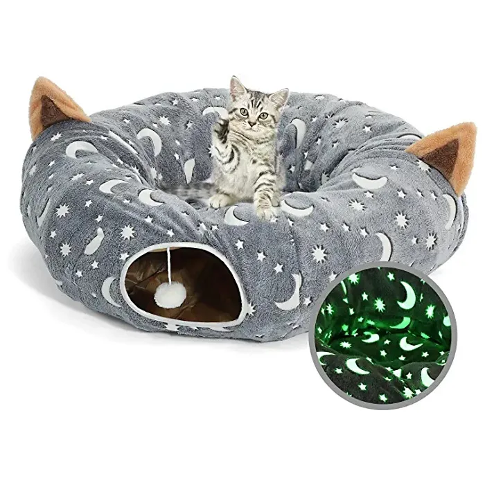 Cat Tunnel Bed Tube med pute og plysjballleketøy