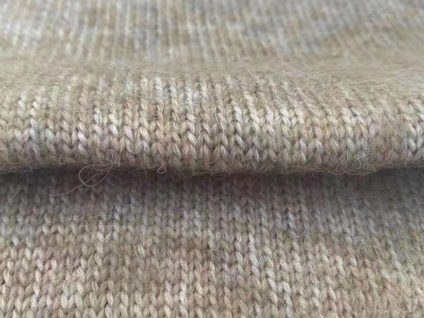 बहु रंग Crochet इंद्रधनुष यार्न 6.2NM फैंसी यार्न