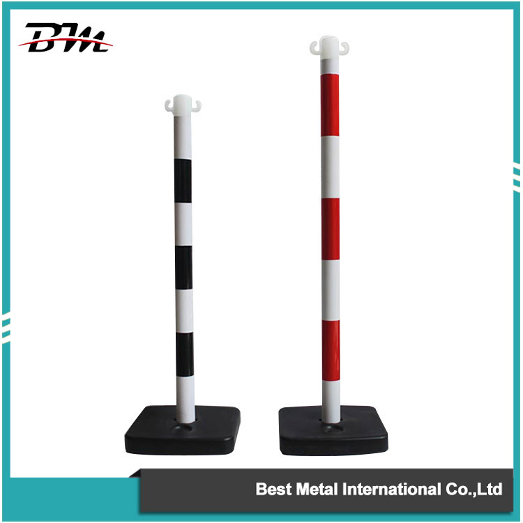 Izolační zatahovací pásová bariéra - 2