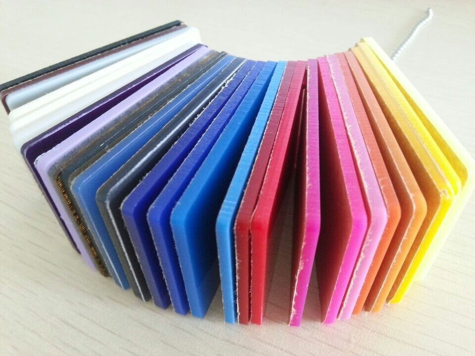 Farebný liaty akrylový list na výrobu svietiacich znakov