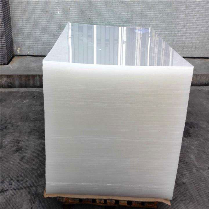 Priehľadný liaty akrylový plát používaný na stavebné materiály