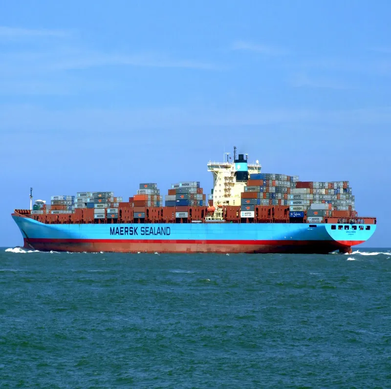 Maersk अपनी 50,000 ख़ाली चीज़ें इकट्ठा करने के लिए रूस लौटता है