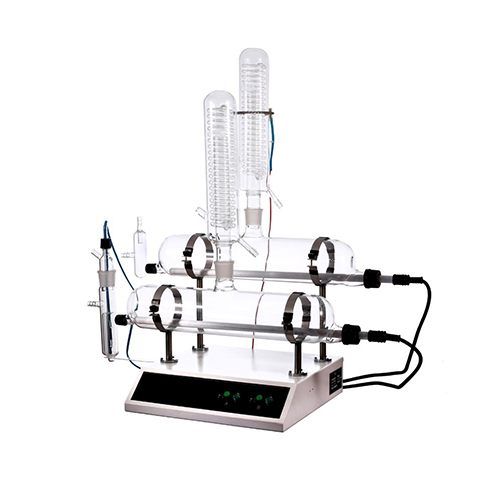 Distillateur d'eau de laboratoire