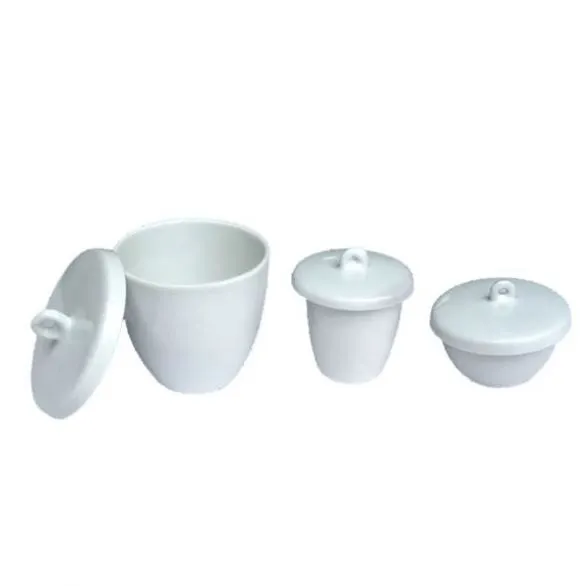 Creuset en porcelaine avec couvercle