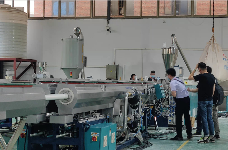 Problemi e soluzioni comuni nella produzione di apparecchiature per la produzione di tubi in PVC