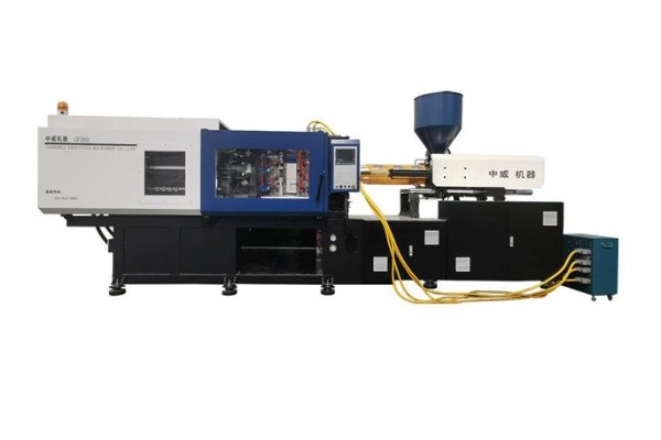 The composition of the injection molding machine