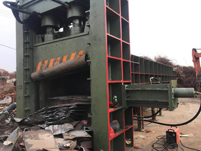630 tons Gantry Type Hydraulisk skrot af metal