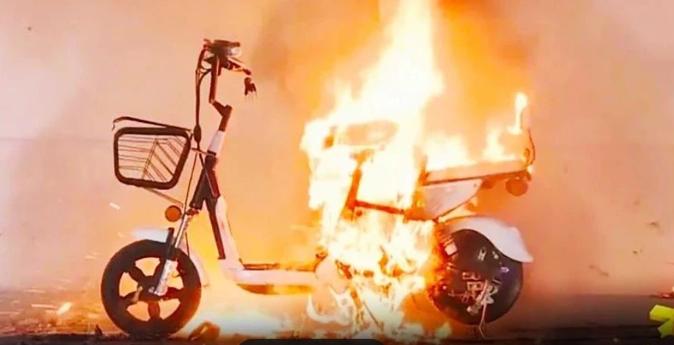 Why Electric Bike lithium battery Fire and Explode? What we should do if fire?