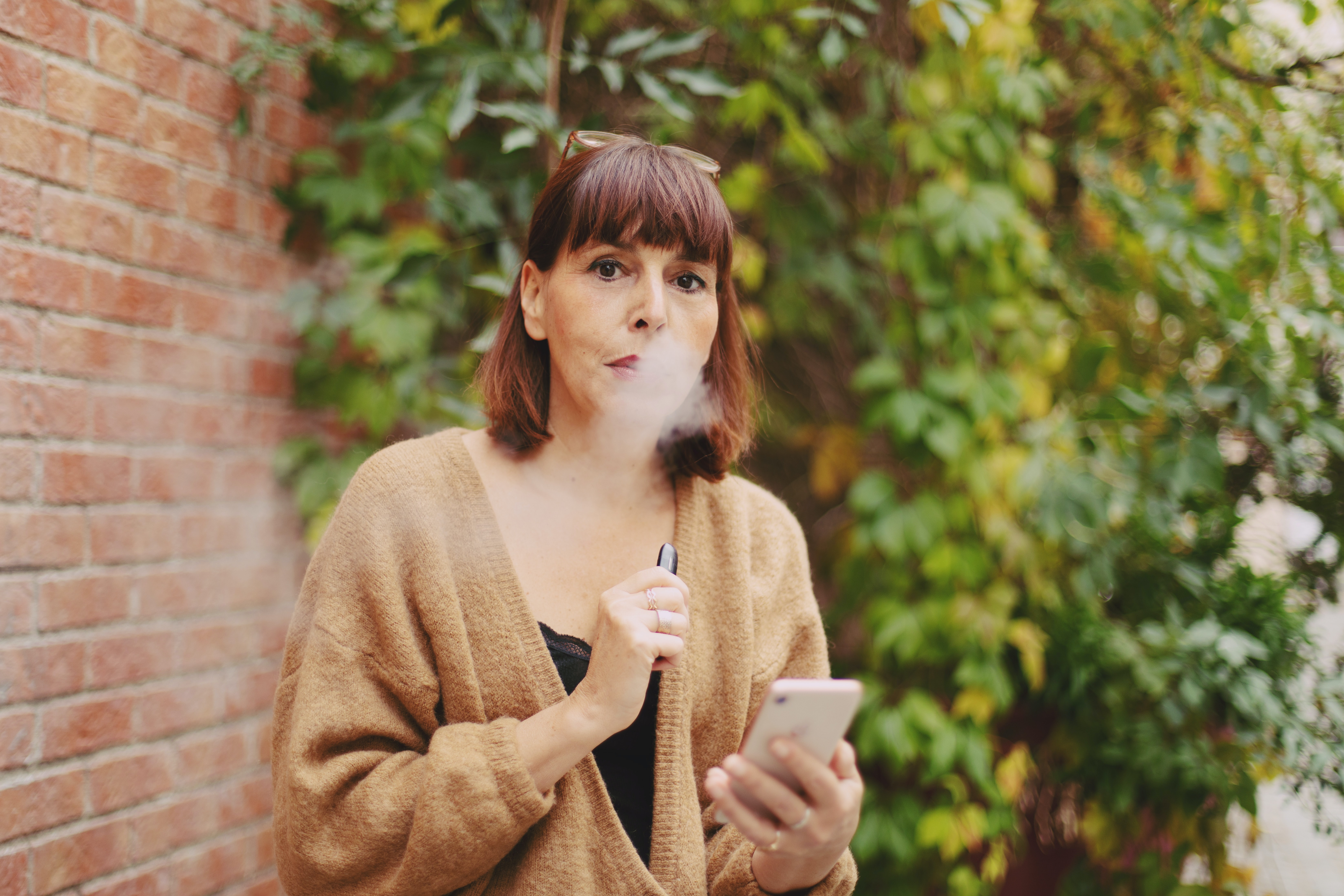 What is the difference between e-cigarettes and cigarettes?