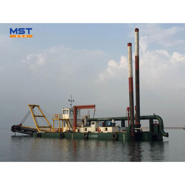 China 2000m Distance 22inch Gold Mining Dredging Boat Sand Dredger Factory - 1 