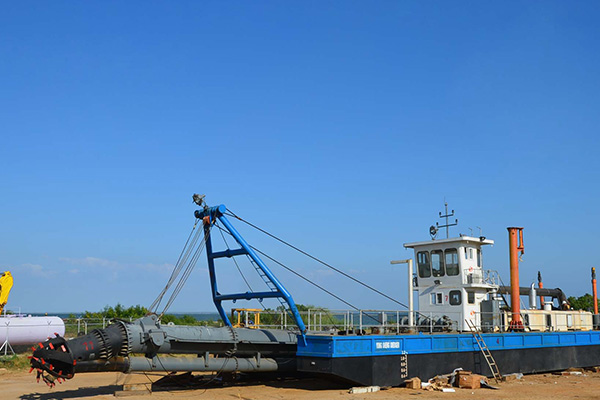 The impact of harsh construction environment on cutter suction dredger?