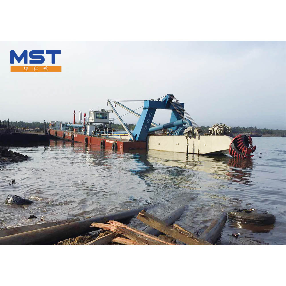 Cutter SUCTUS Dredger Used in River